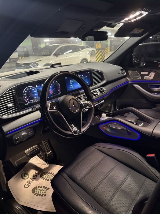 Mercedes Benz GLS 450 FULL Pozitsiya SROCHNA Sotiladi