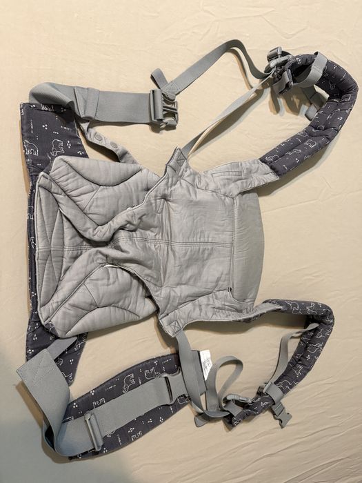 Marsupiu ergonomic Ergobaby