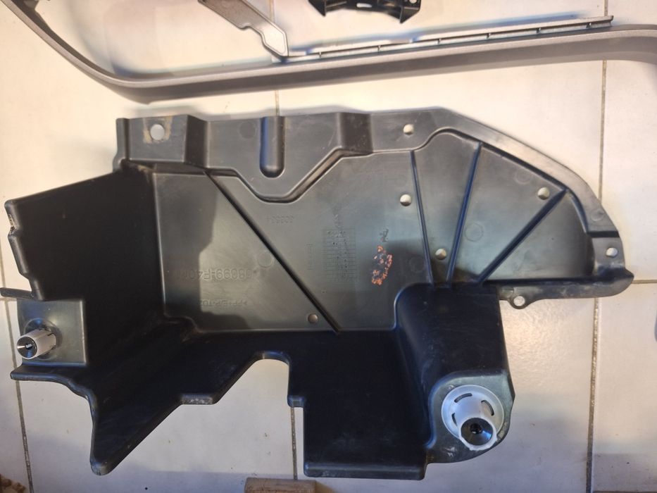 Части от Toyota C-HR facelift