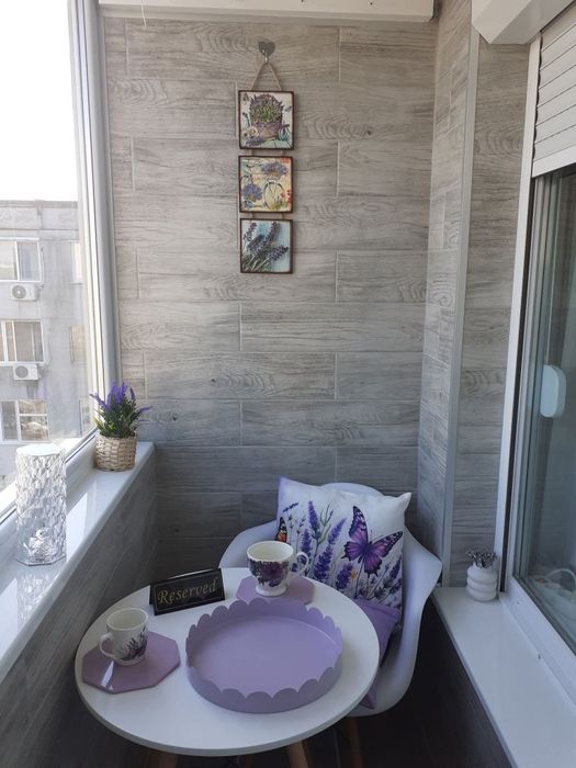 Трапезна маса и стол