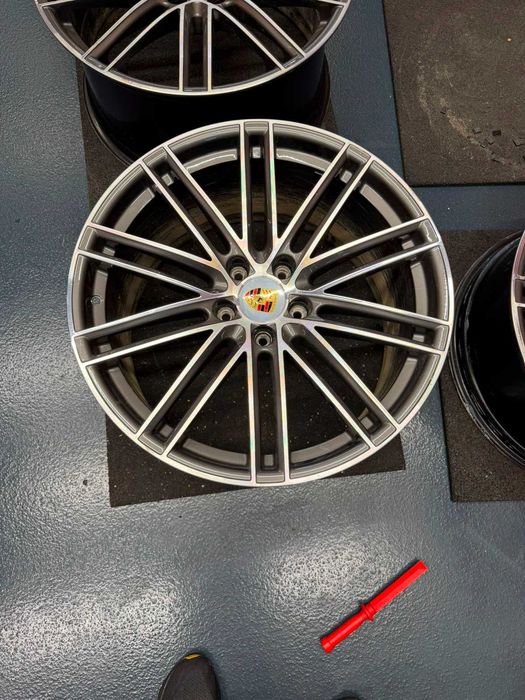 Jante Porsche Cayenne turbo S 22 inch