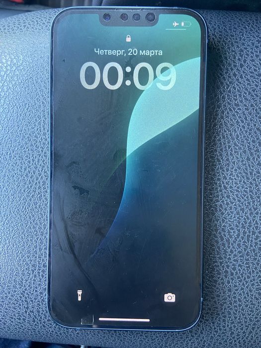 Продам айфон 13 128 гб