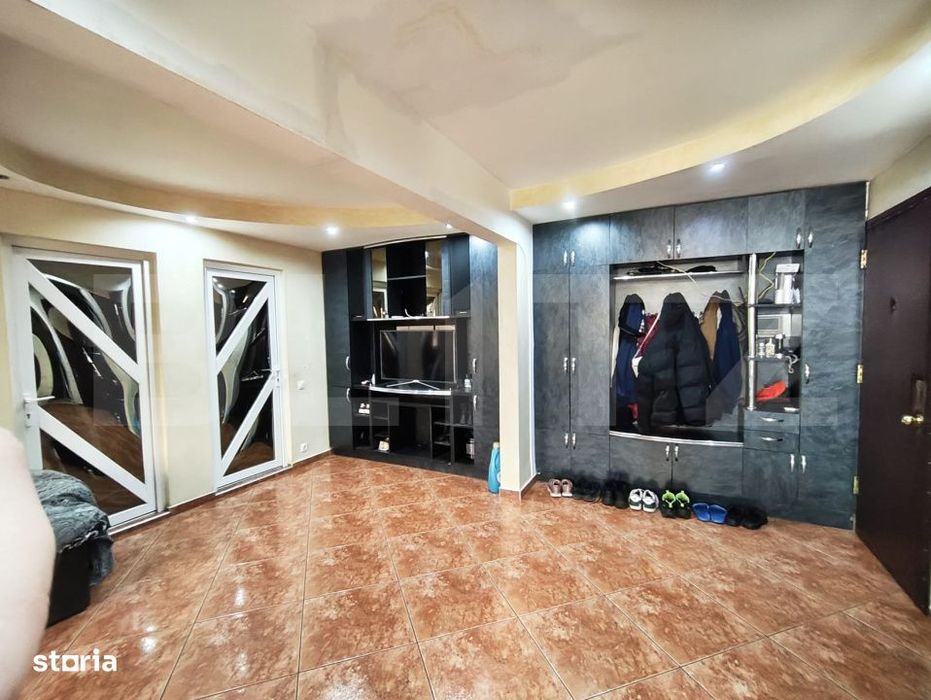 Apartament 3 camere PB, etaj 1, mobilat, Rogerius/Decebal