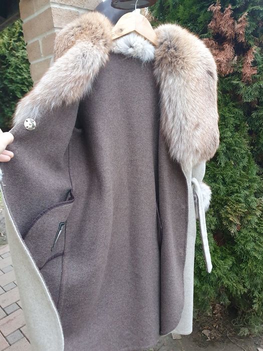 Vând palton dama  alpaka cu blana naturala marimea S