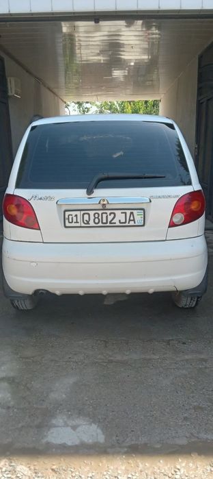 Matiz 2002 yil sotiladi xolati yaxwi. Rangi oq. Urilmagan. Kraska bor.