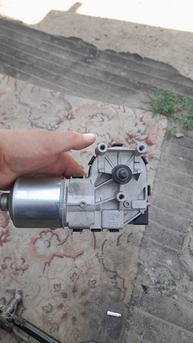 Дворник     моторчик    Продам