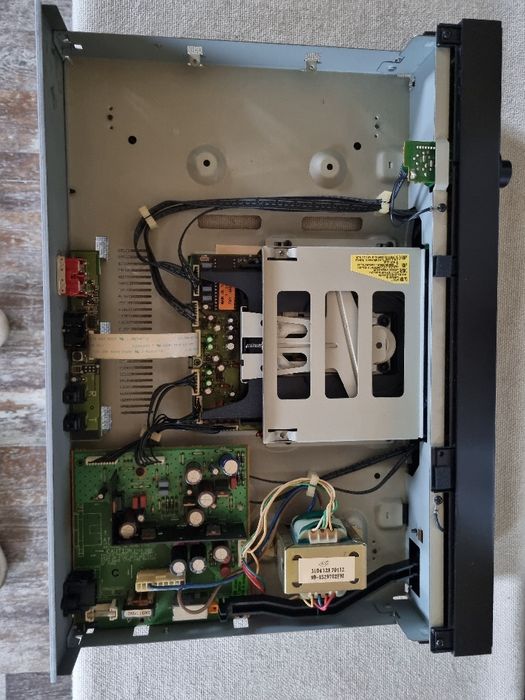 Marantz DR-700. Pentru Reconditionat sau Piese. Optic impecabil.