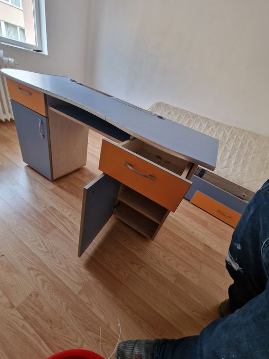 Birou 1.55m x 0.36m x 0.89m