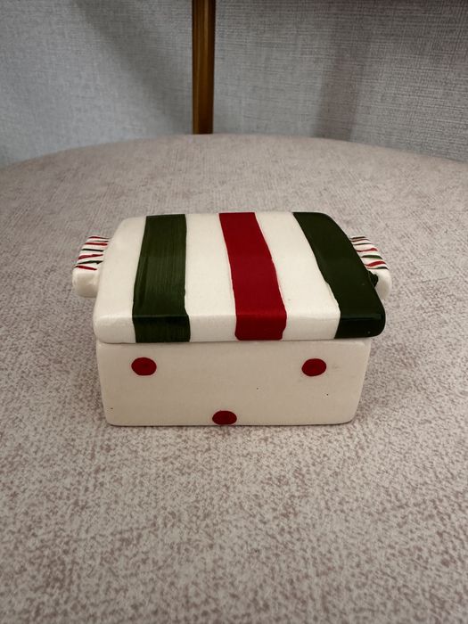 Керамическая шкатулка для украшений