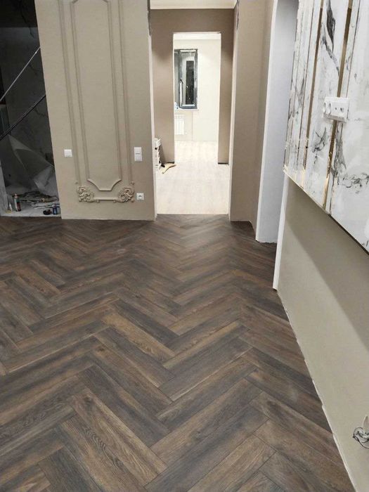 Укладка ламината и наличие и Сантехника и Под ключ