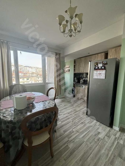 Продава се Четиристаен апартамент в Велико Търново, Център - 90 кв.м за 1834 €/кв.м - Снимка #5