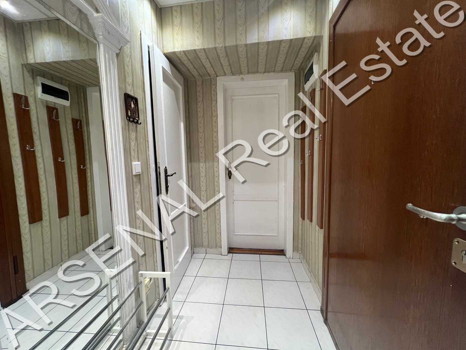 Двустаен апартамент под наем, Център