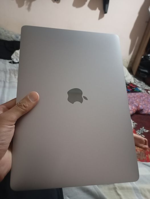 Macbook Air 2020 8/256