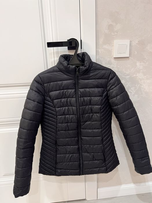 Продам женские куртки!