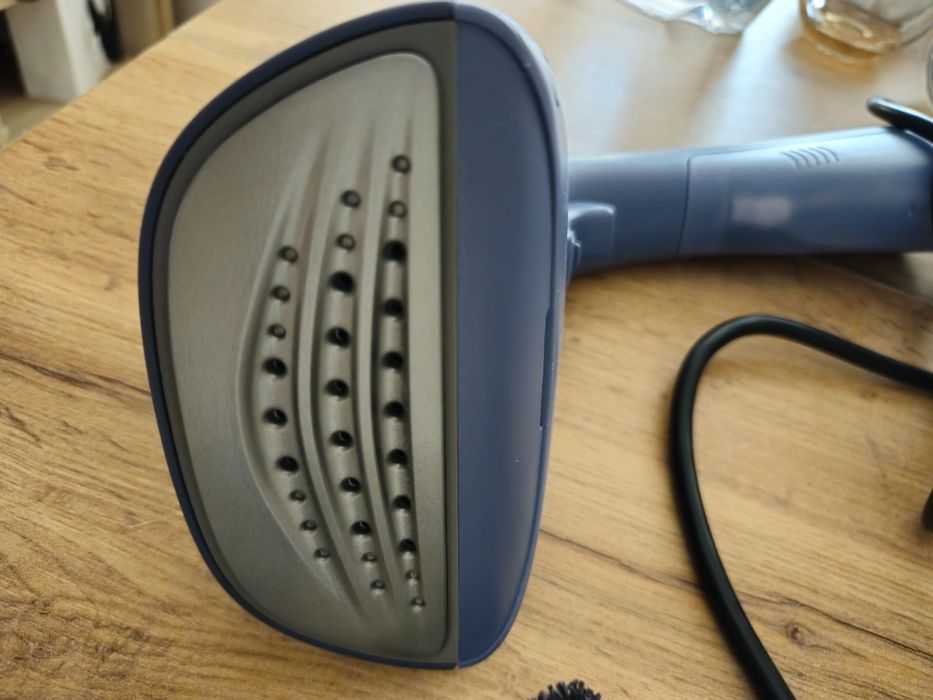 Уред за гладене с пара AEG HS7-2-6UG