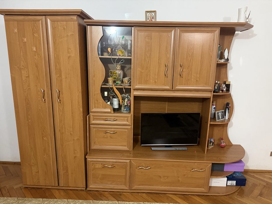 Mobila sufragerie si covor