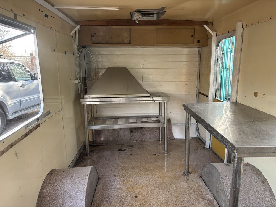 фуд-трак прицеп торговый