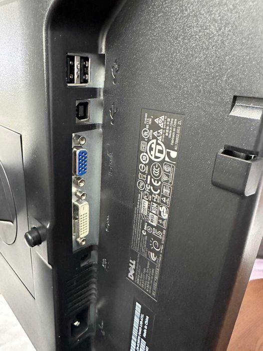 Монитор DELL 19"