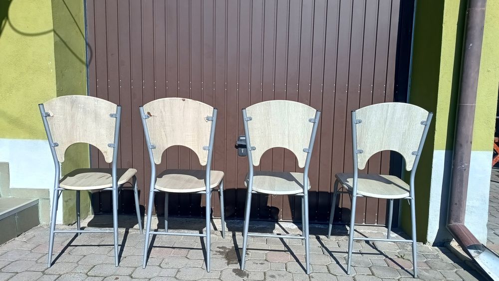 Vând set de 4 scaune de la Jysk
