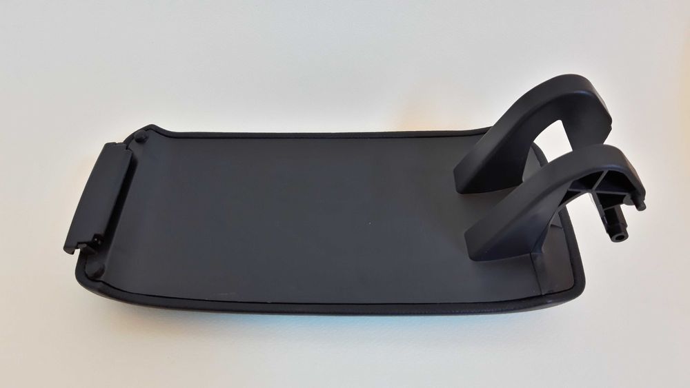 Капак подлакътник за Audi A3 8P от 2003г. до 2012г.