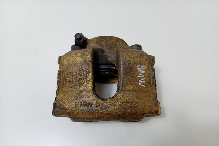 Etrier  stanga fata BMW Seria 3 E46 (facelift) seria