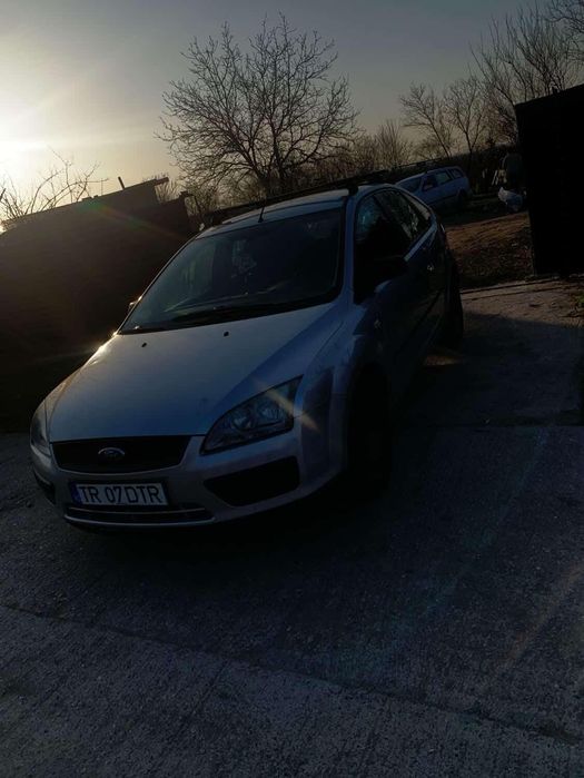 Vând schimb Ford focus mk2