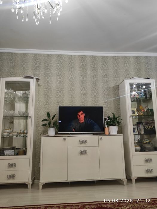 Продам сервант от Шатура