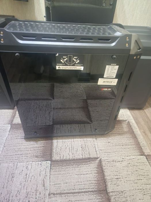 Мощный кейс Cougar пустой