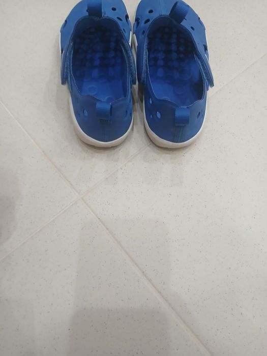 Сандали Nike 33.5