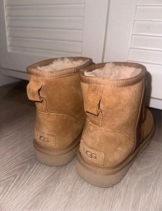 UGG Classic Mini Side Logo Marime 37