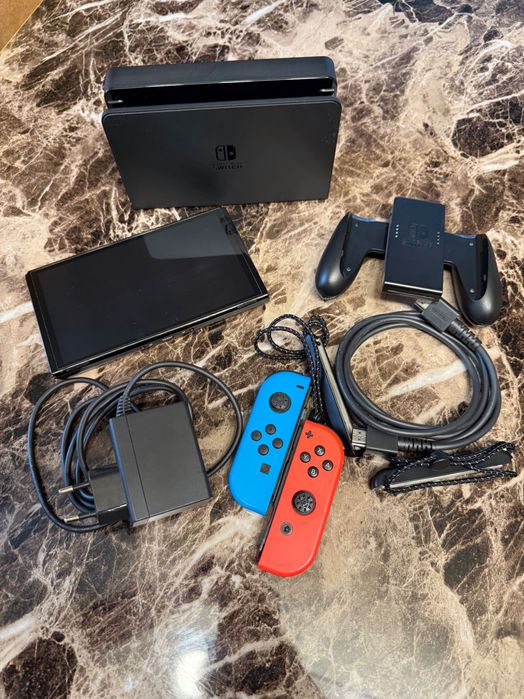 Consolă Nintendo switch oled