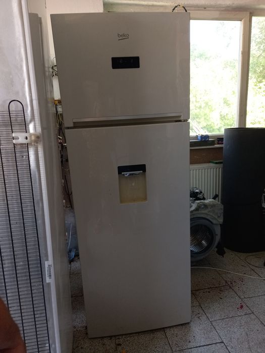 Frigider cu congelator