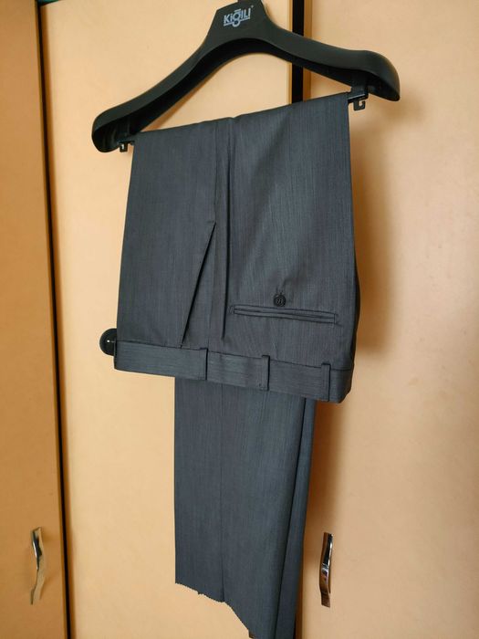 Продам мужской костюм