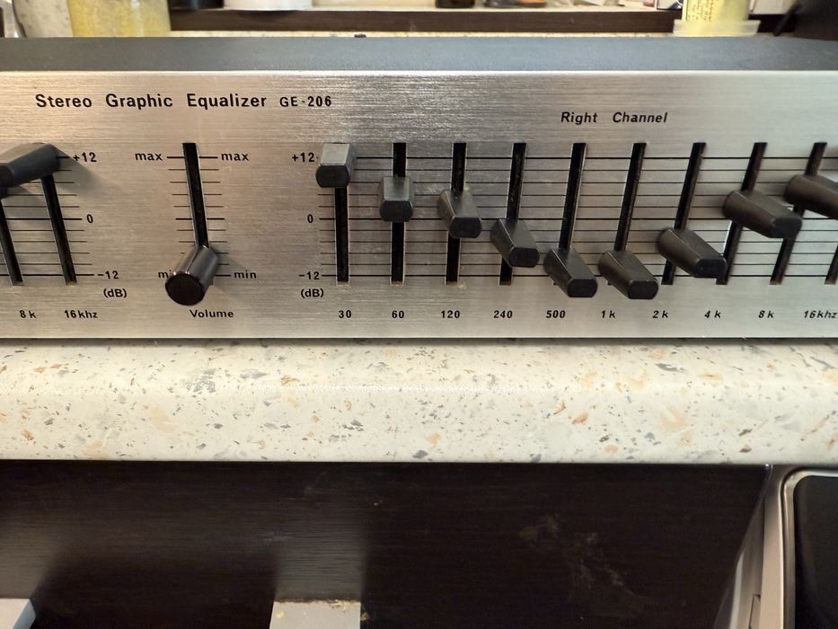 Еквалайзер Monacor