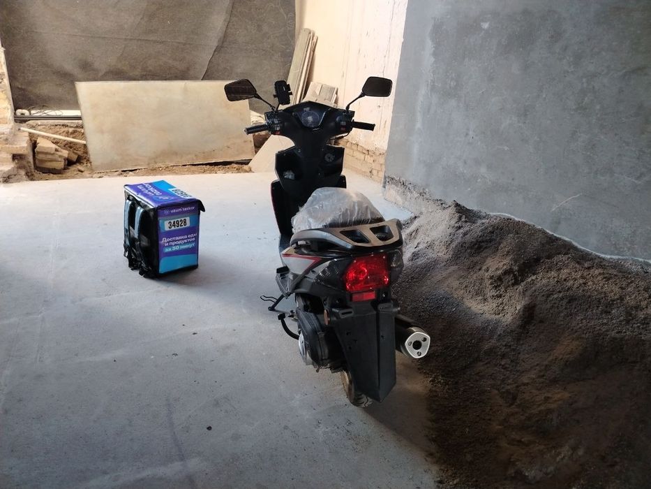 skuter benzinli sotiladi srochna