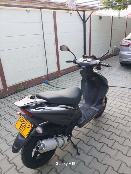 Scuter motowell 49cc 4 timpi răcire aer înmatriculat cu nr si talon carte