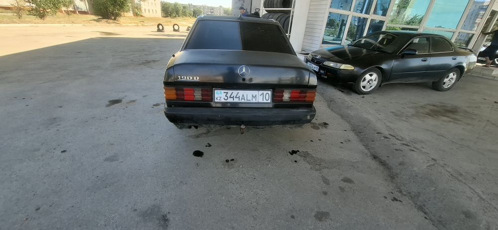 Продам  машину на ходу