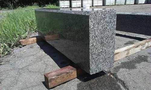 Гранитный бордюр и поребрик.