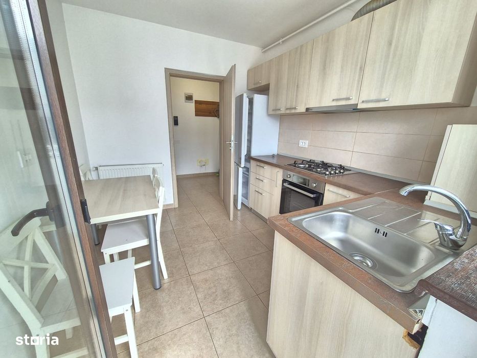 Inchiriere apartament 2 camere zona Florilor Ghimbav Brasov cu parcare
