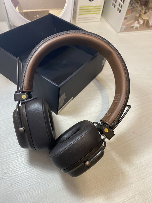 Наушники Marshall