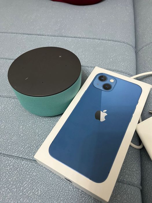 Айфон 13,128мб и Алиса