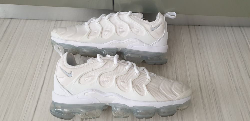 Nike Vapormax Plus  UK 8.5 / 43/27.5 см ОРИГИНАЛ! Мъжки Маратонки!