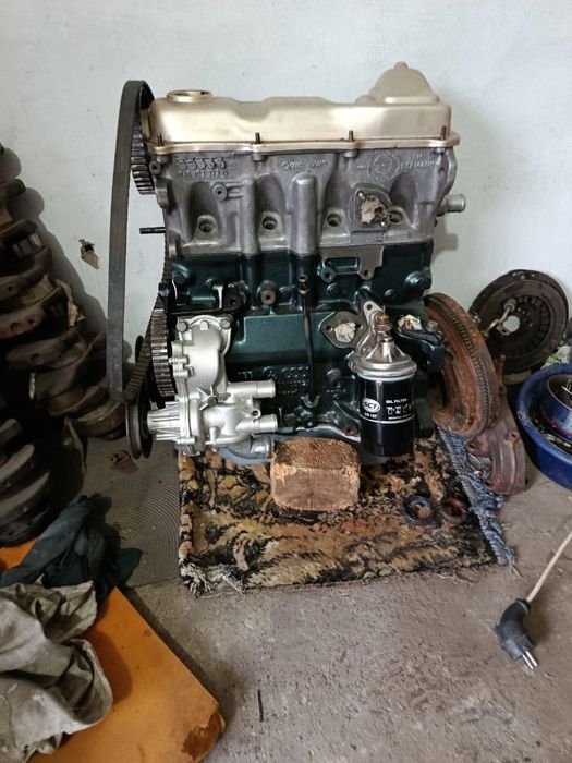 Двигатель блок головка Пассат, Ауди 1.8