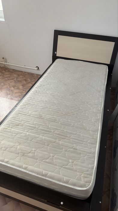 Продам кровать+сервант