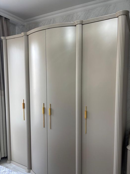 Продам мебель диван шкаф тумбочка