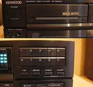 KENWOOD compact disc player DP - 880 SG