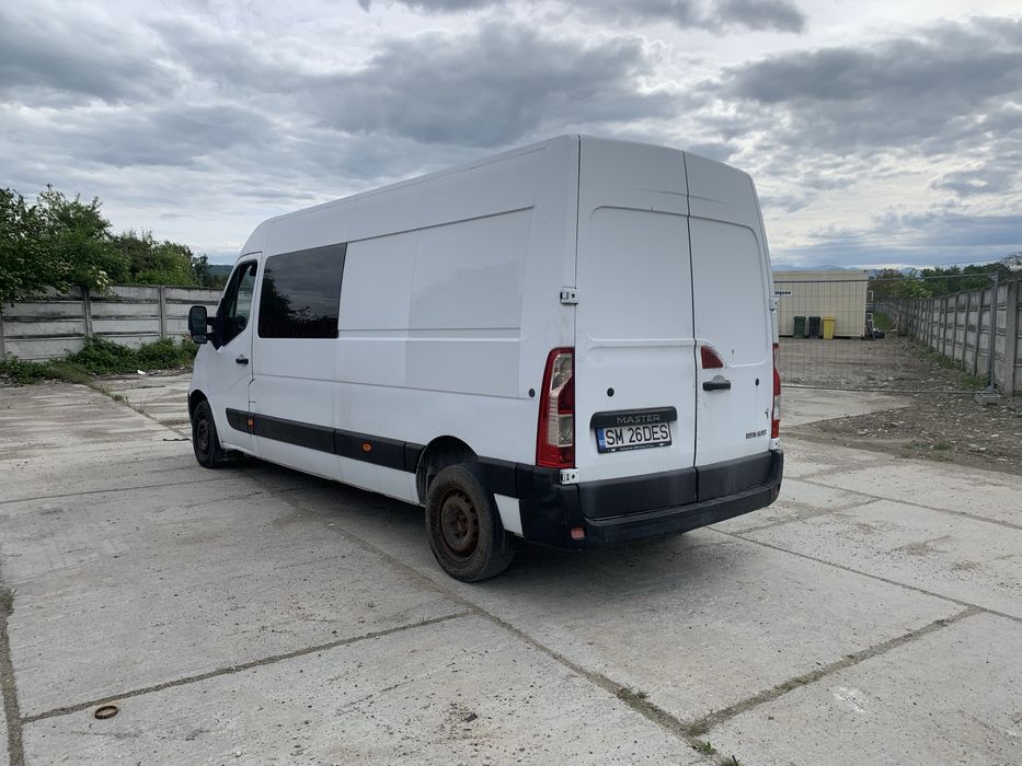 Renault master an 2017 cu 6+1 persoane omologat