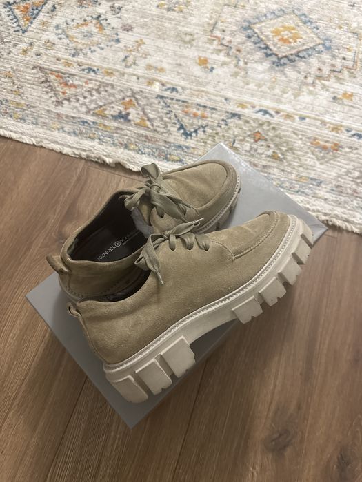 Продам лоферы замшевые