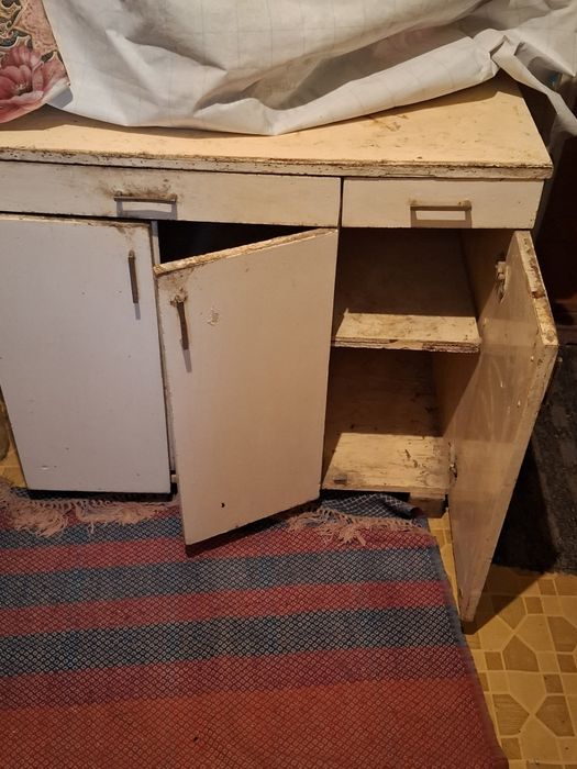 Эски мебел сотаман