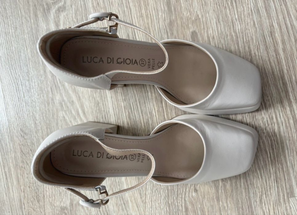 Pantofi cu toc din piele, marimea 37